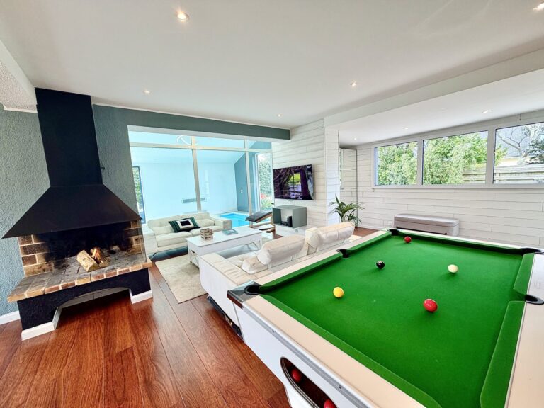 Louer maison avec billard et piscine Finistère en Bretagne