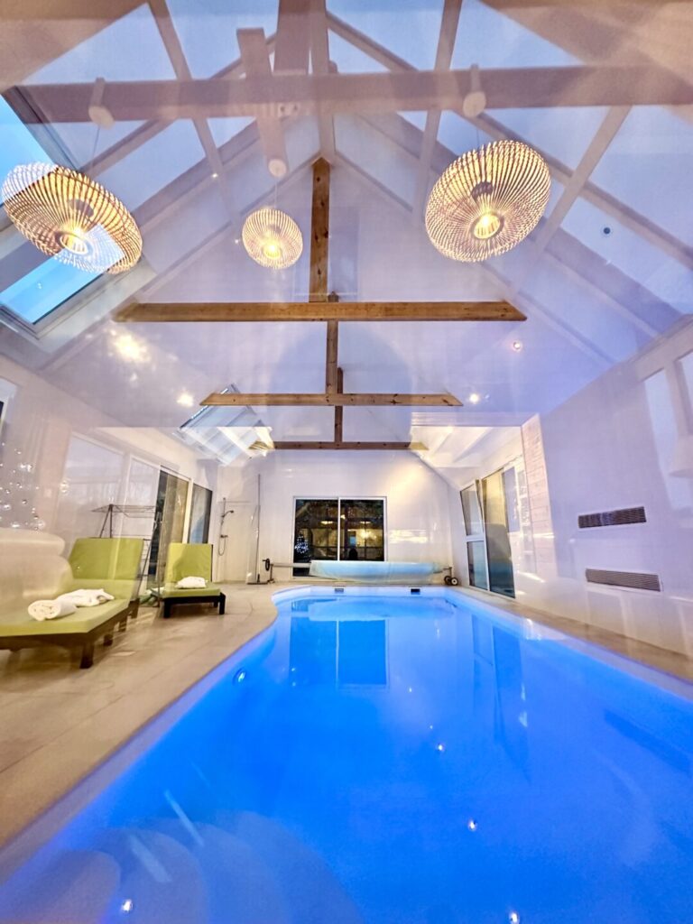 gîte avec piscine interieure chauffee