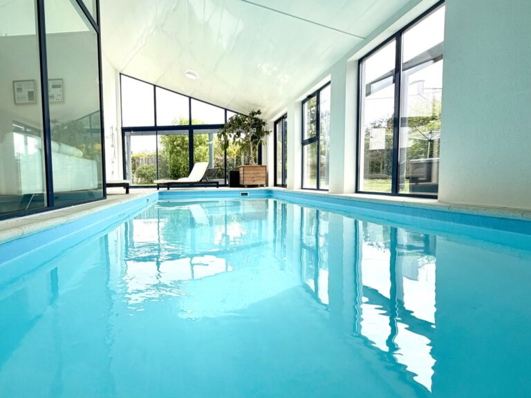 As-tu une location de gîte avec piscine et spa en Bretagne ?